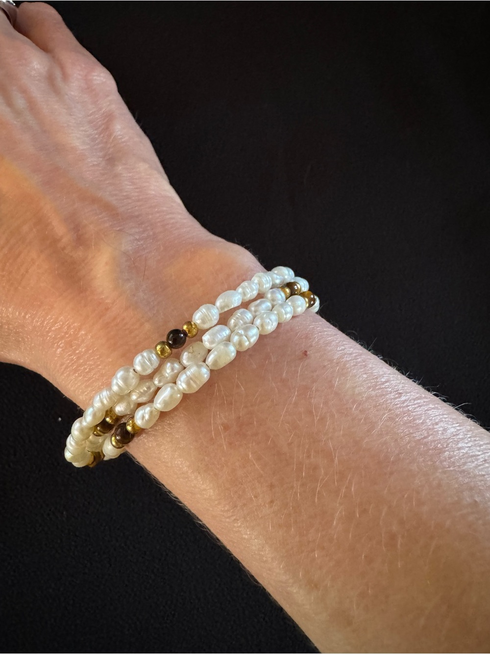 Freshwater Pearl and Tiger’s Eye Memory Wire Wrap Bracelet - Picture 3 of 3